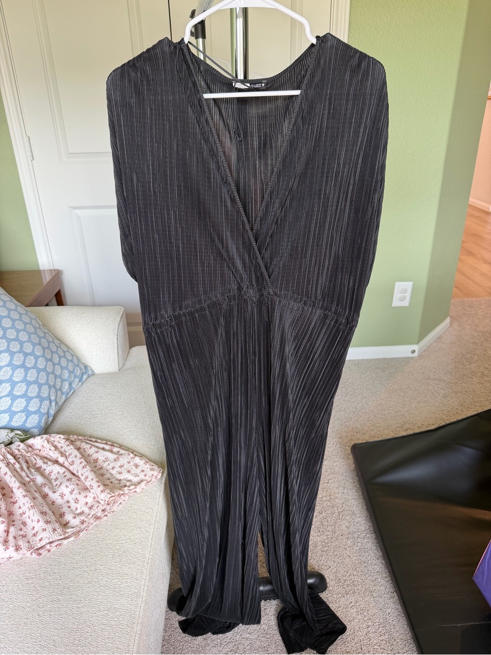 Zara Black Pleated V-Neck Jumpsuit